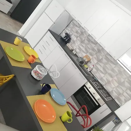 Apartment Mna Inchirieri